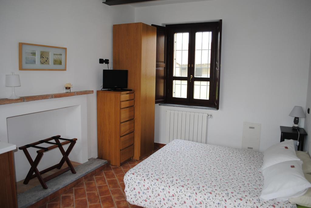 Agriturismo Cascina Mora Pavía Habitación foto